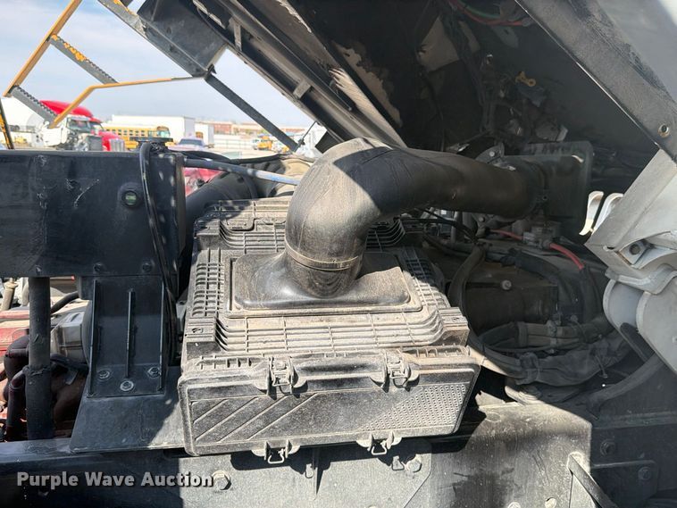 image for item YA5055 2018 Kalmar Ottawa T2 yard truck
