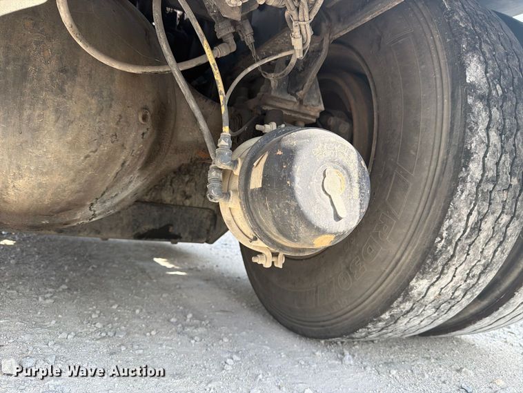 image for item YA5055 2018 Kalmar Ottawa T2 yard truck