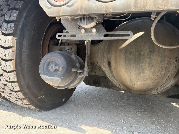 image for item YA5055 2018 Kalmar Ottawa T2 yard truck