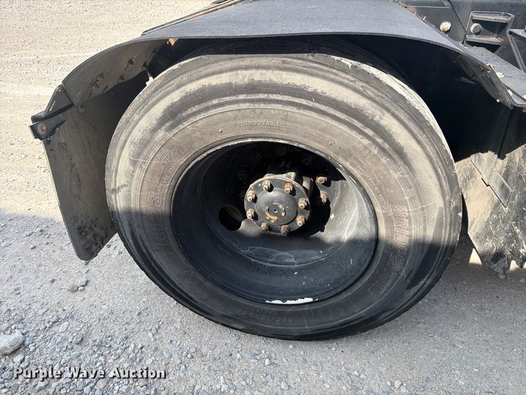 image for item YA5055 2018 Kalmar Ottawa T2 yard truck