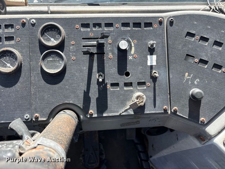 image for item YA5057 Kalmar Ottawa yard truck