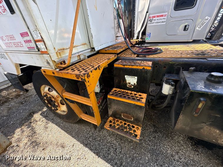 image for item YA5057 Kalmar Ottawa yard truck