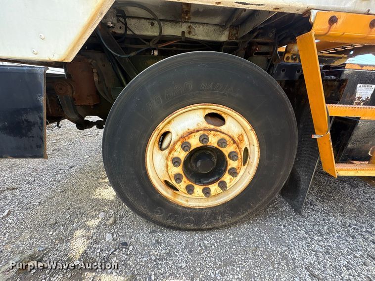 image for item YA5057 Kalmar Ottawa yard truck