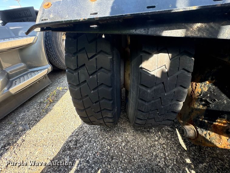 image for item YA5057 Kalmar Ottawa yard truck