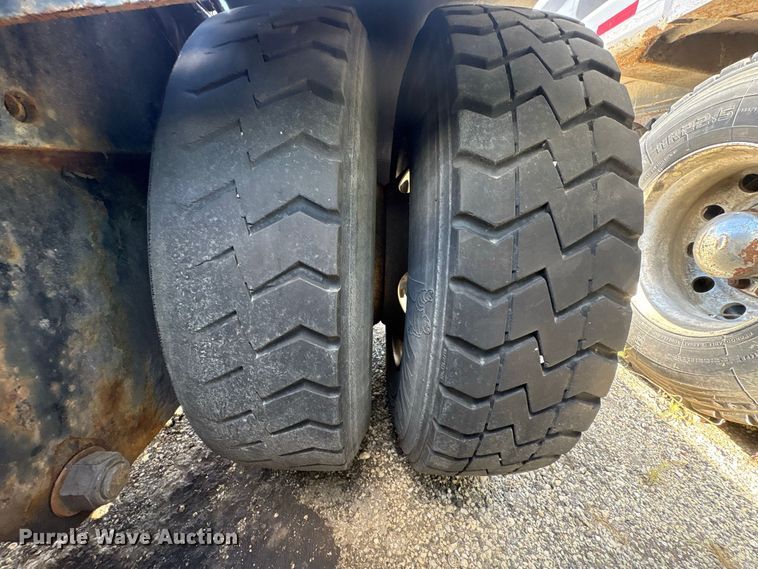image for item YA5057 Kalmar Ottawa yard truck