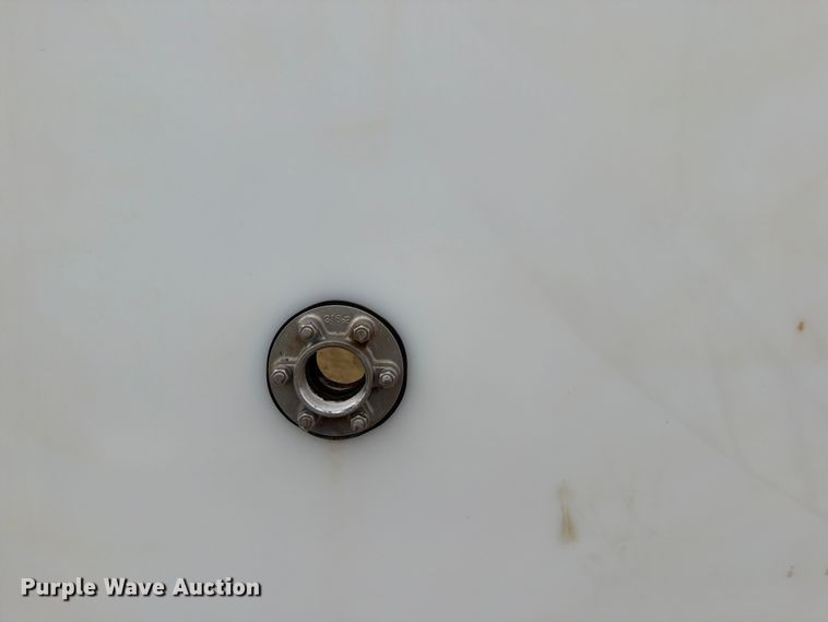 image for item DU8017 Varitech Var-tskani poly tank