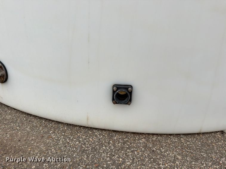 image for item DU8017 Varitech Var-tskani poly tank