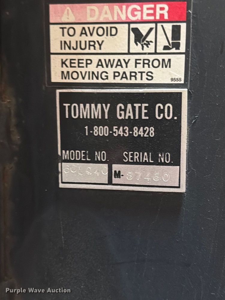 image for item DU8021 Tommy Gate 601040 end gate lift