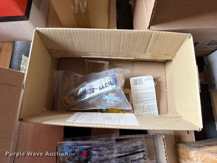 image for item DU8023 Parts and rigging