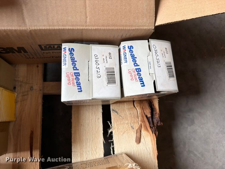 image for item DU8023 Parts and rigging