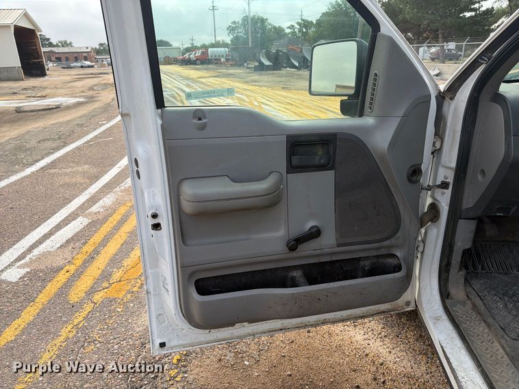 image for item DY3310 2008 Ford F150 pickup truck