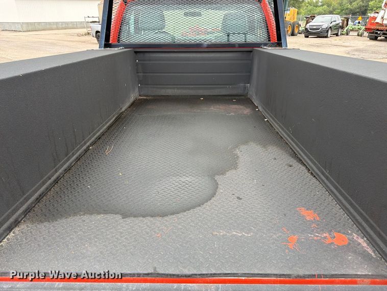 image for item DY3311 2016 Ford F250 Super Duty utility bed pickup truck