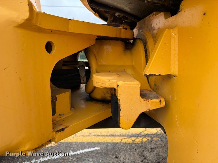 image for item DY3312 2004 Volvo L30B 