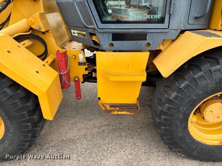 image for item DY3313 2003 John Deere 304H wheel loader