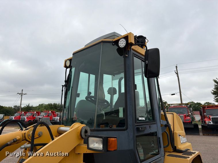 image for item DY3313 2003 John Deere 304H wheel loader