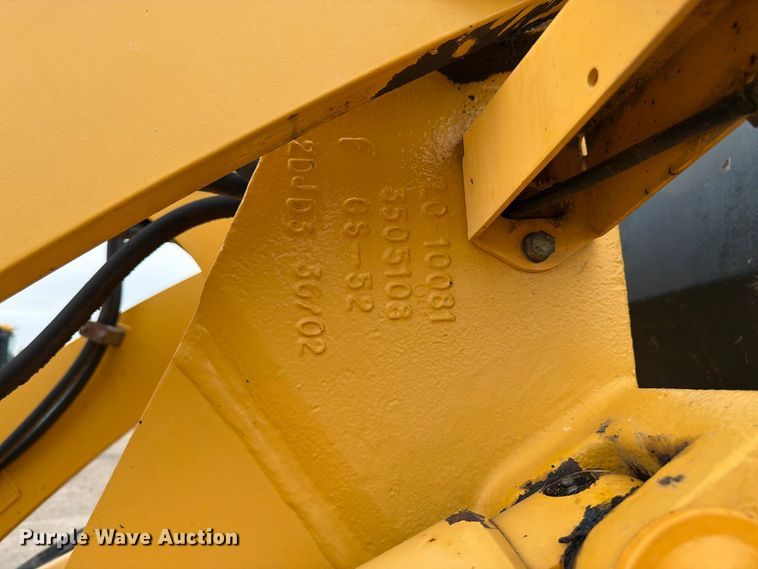 image for item DY3313 2003 John Deere 304H wheel loader