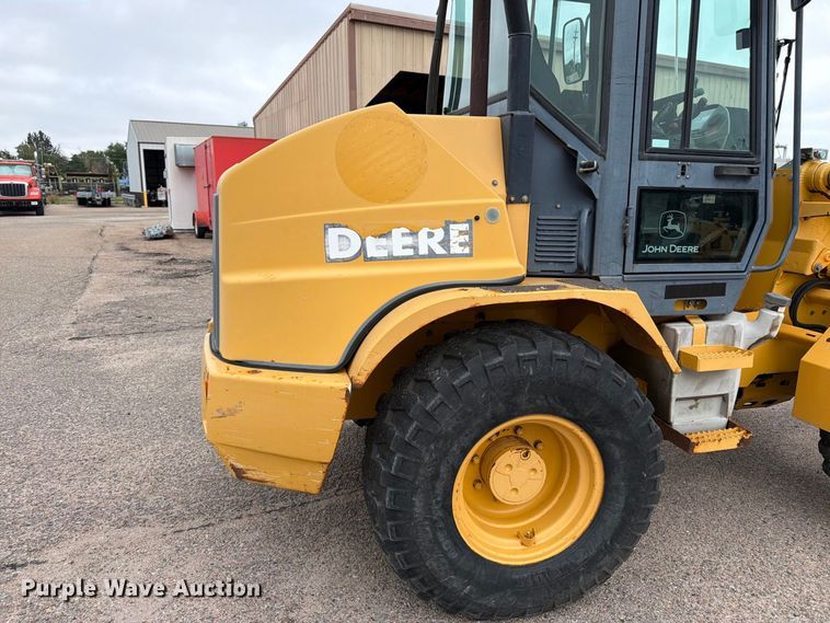 image for item DY3313 2003 John Deere 304H wheel loader