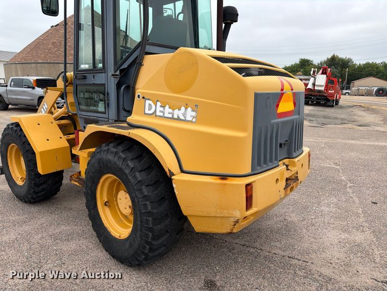 image for item DY3313 2003 John Deere 304H wheel loader