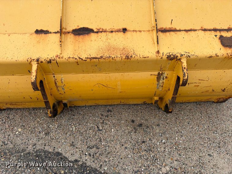 image for item DY3313 2003 John Deere 304H wheel loader