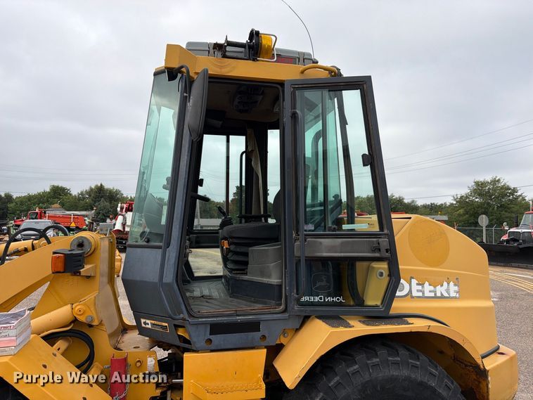 image for item DY3313 2003 John Deere 304H wheel loader