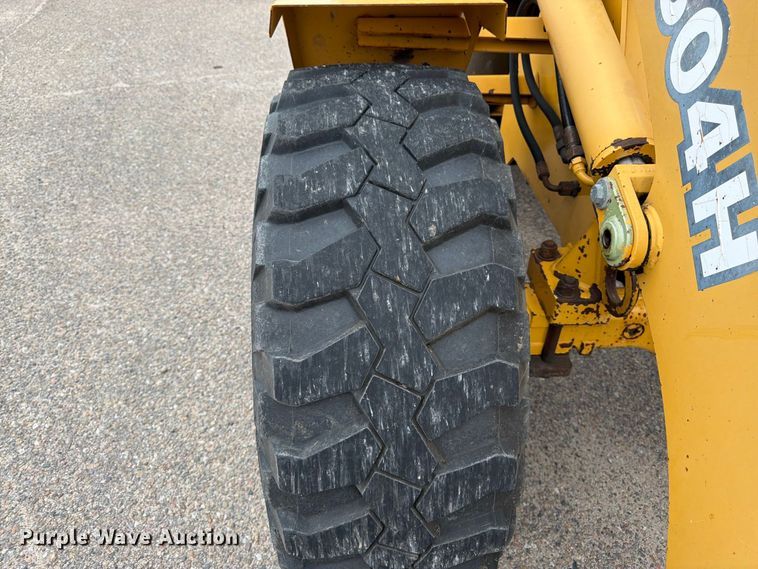 image for item DY3313 2003 John Deere 304H wheel loader