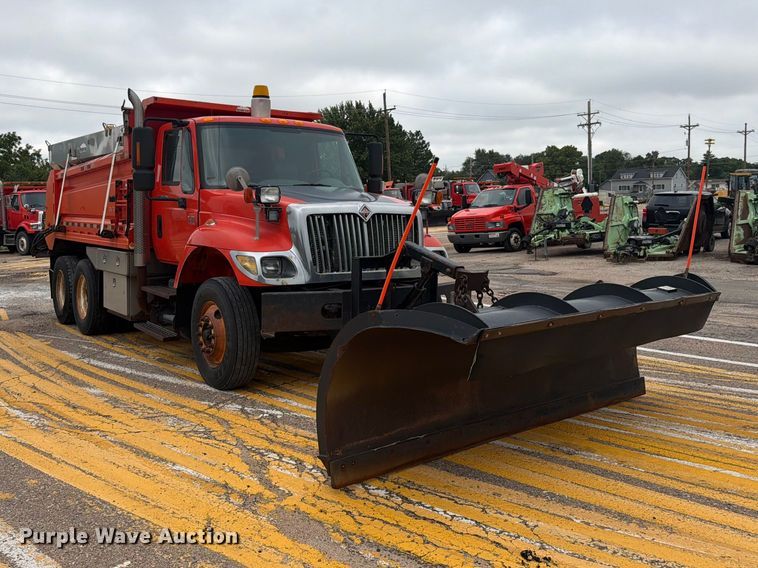 image for item DY3314 2005 International 7400 dump truck