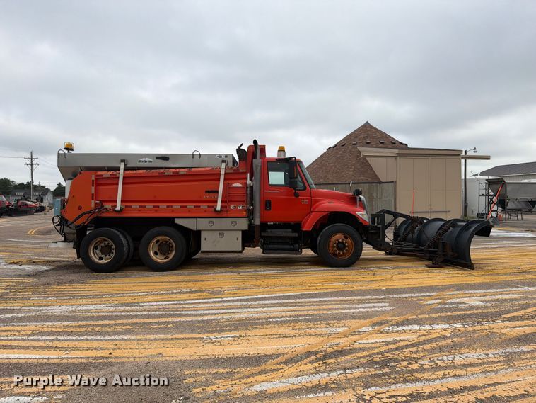 image for item DY3314 2005 International 7400 dump truck