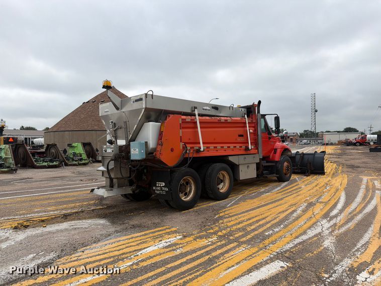 image for item DY3314 2005 International 7400 dump truck