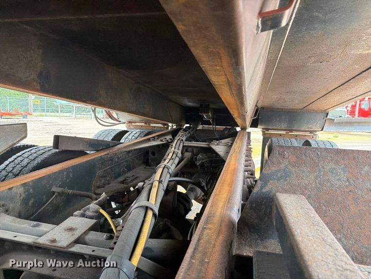 image for item DY3314 2005 International 7400 dump truck