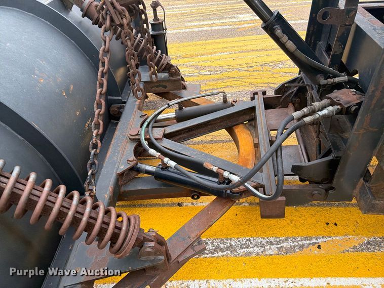 image for item DY3314 2005 International 7400 dump truck