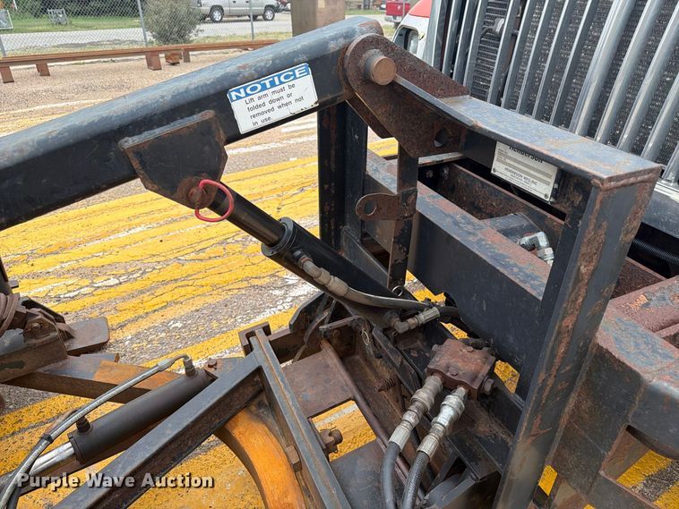 image for item DY3314 2005 International 7400 dump truck