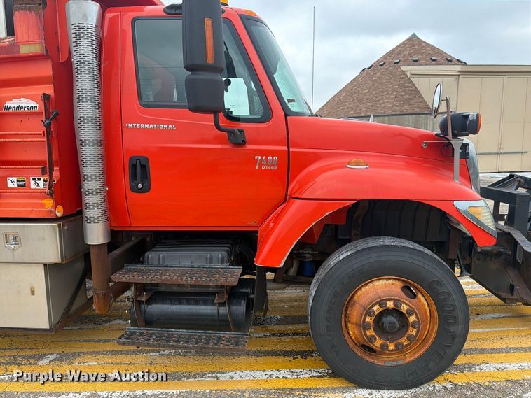 image for item DY3314 2005 International 7400 dump truck