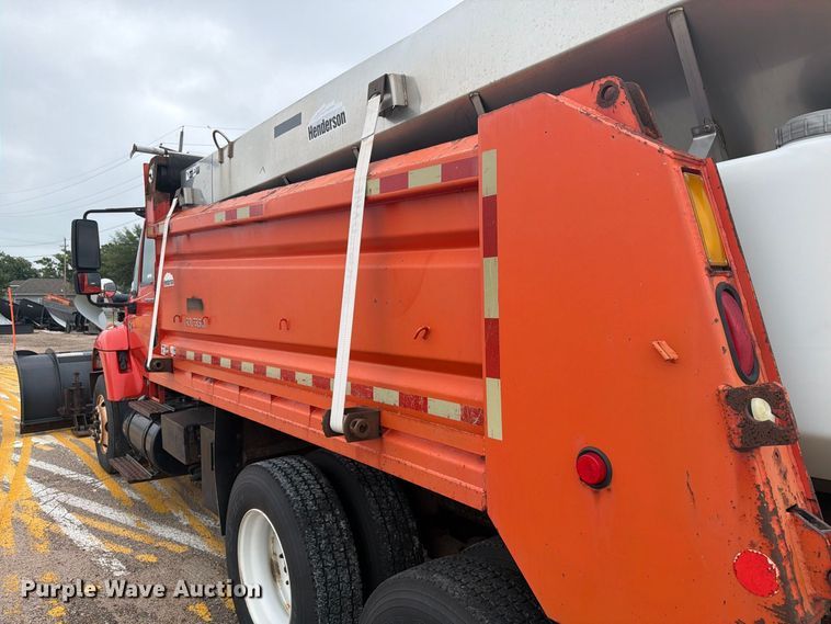 image for item DY3314 2005 International 7400 dump truck