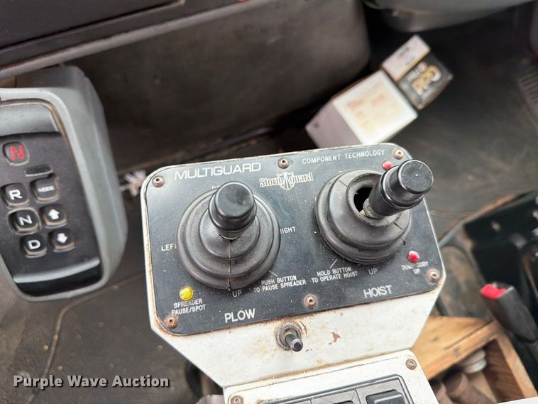 image for item DY3314 2005 International 7400 dump truck