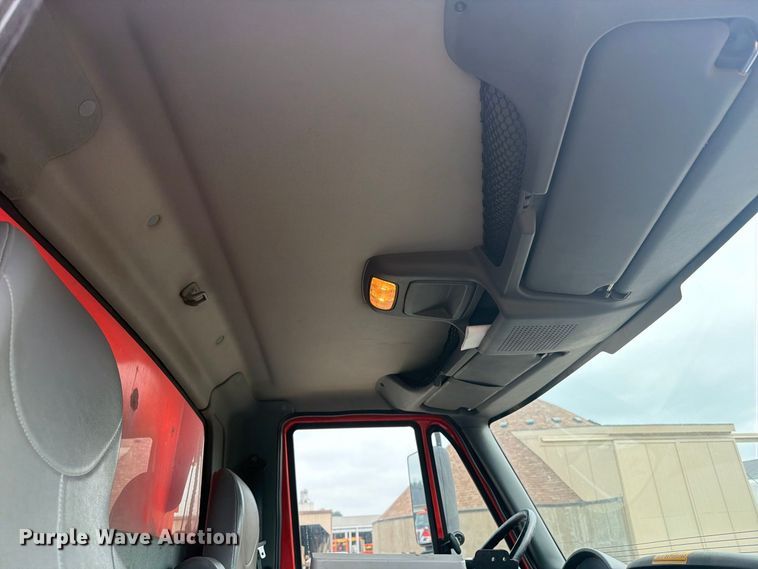 image for item DY3314 2005 International 7400 dump truck