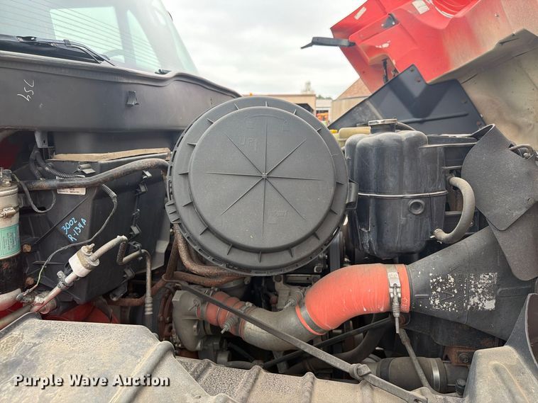 image for item DY3314 2005 International 7400 dump truck