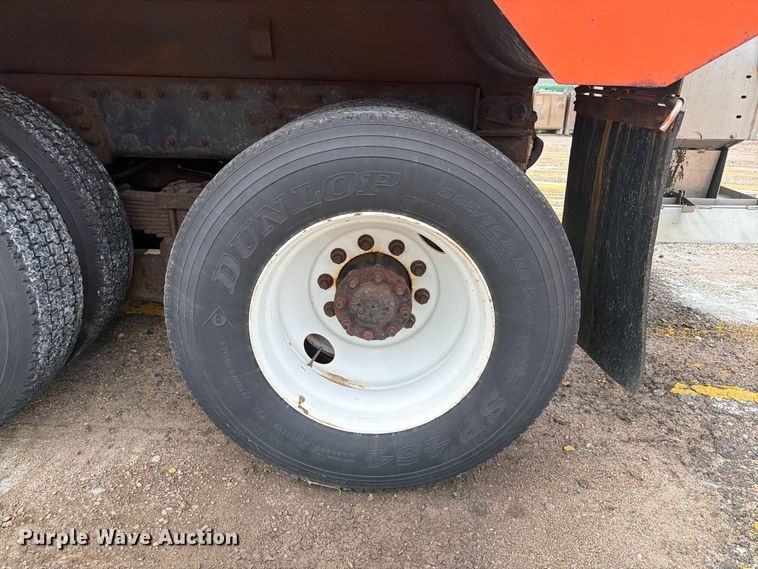 image for item DY3314 2005 International 7400 dump truck