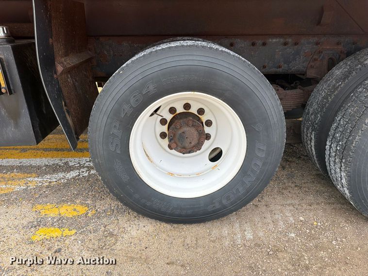 image for item DY3314 2005 International 7400 dump truck