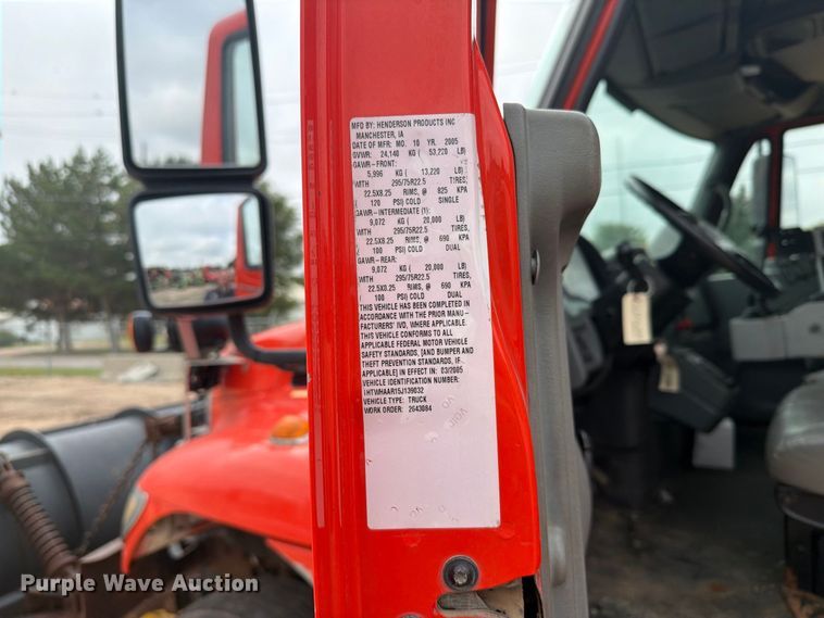 image for item DY3314 2005 International 7400 dump truck