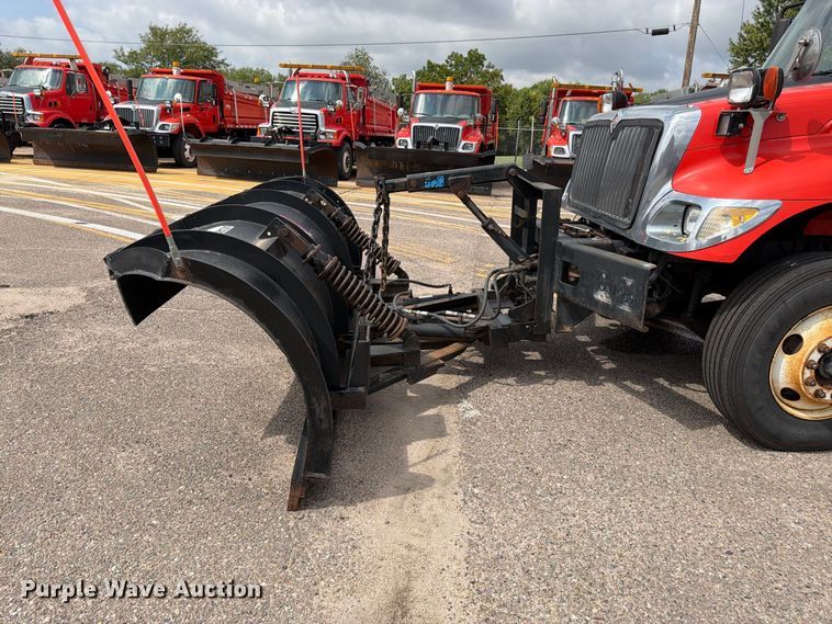 image for item DY3315 2007 International 7400 dump truck