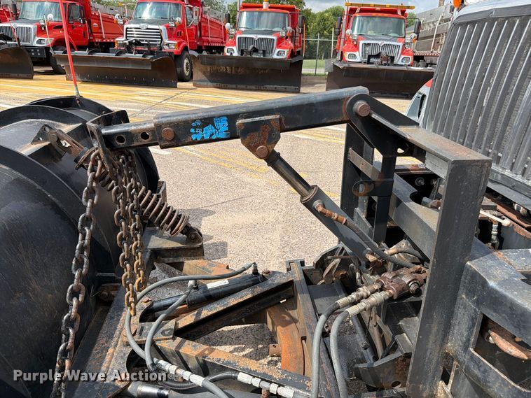 image for item DY3315 2007 International 7400 dump truck