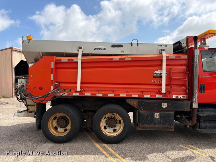 image for item DY3315 2007 International 7400 dump truck