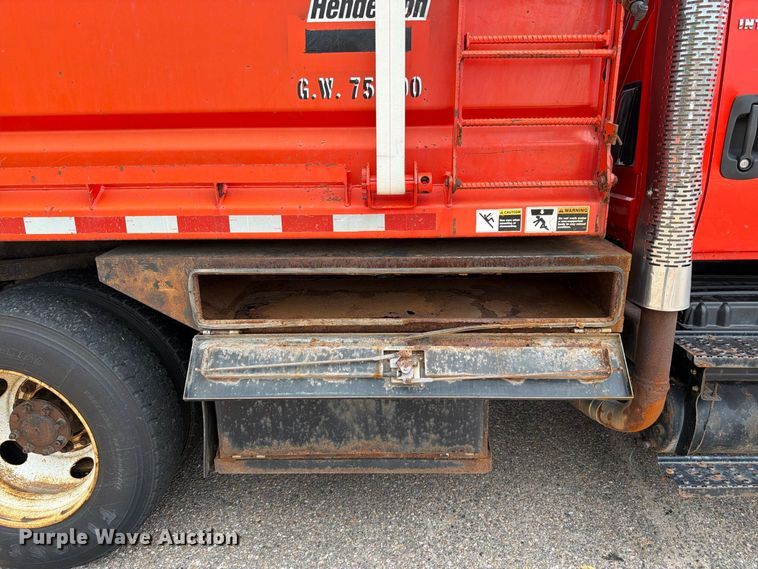 image for item DY3315 2007 International 7400 dump truck