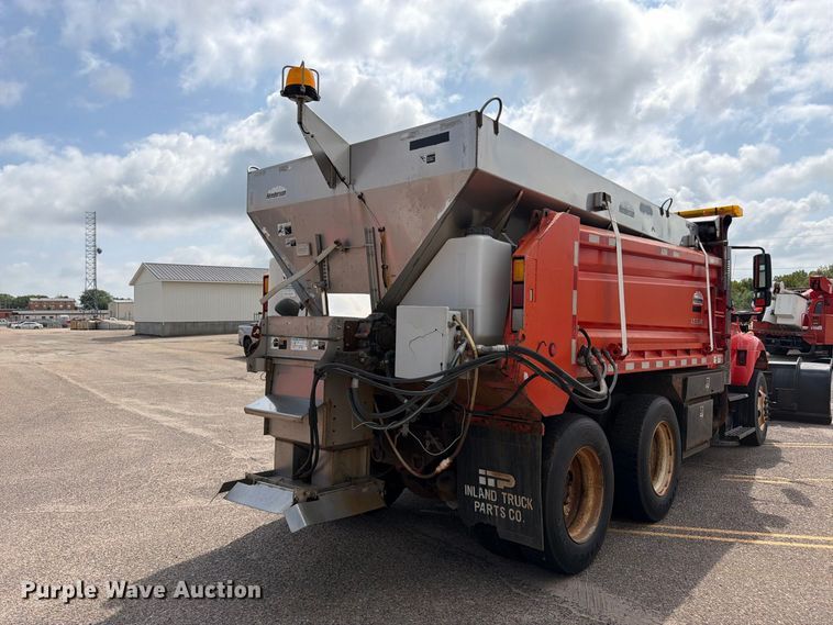 image for item DY3315 2007 International 7400 dump truck