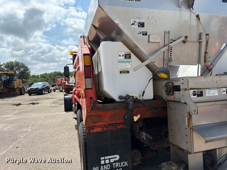 image for item DY3315 2007 International 7400 dump truck