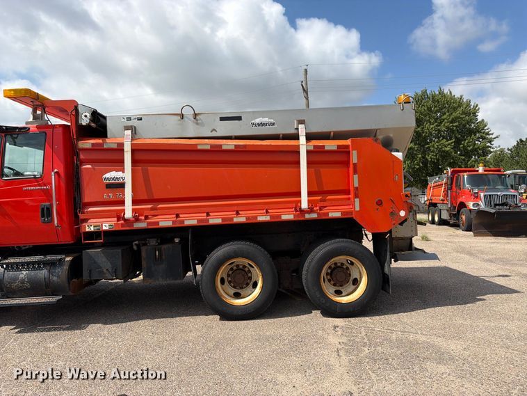 image for item DY3315 2007 International 7400 dump truck