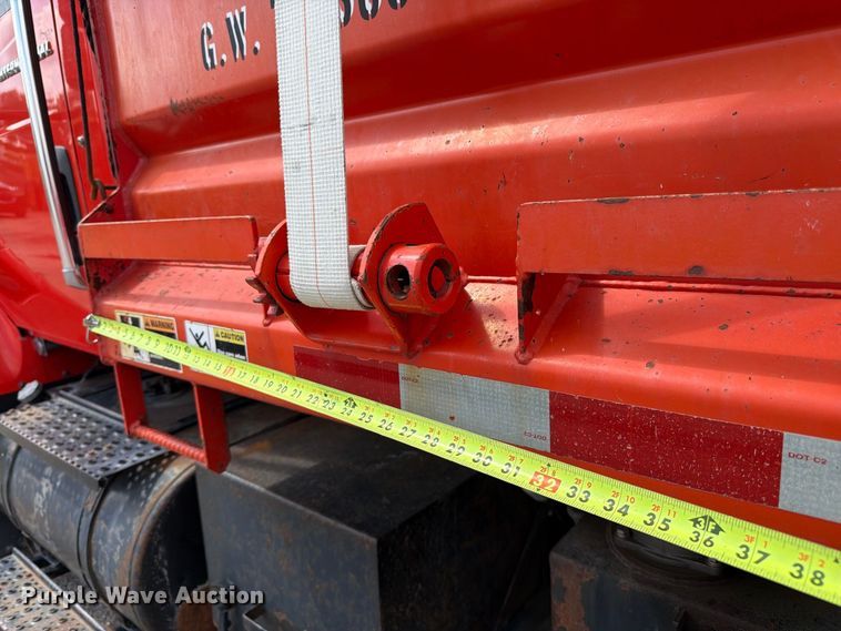image for item DY3315 2007 International 7400 dump truck