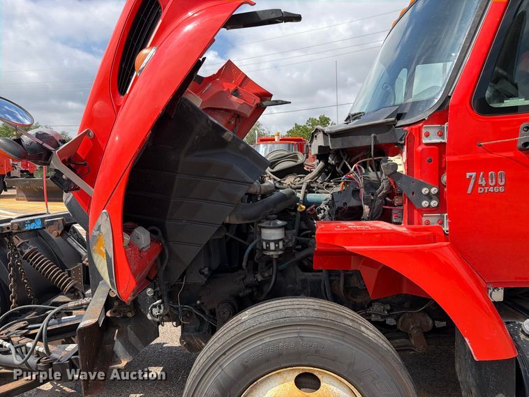 image for item DY3315 2007 International 7400 dump truck