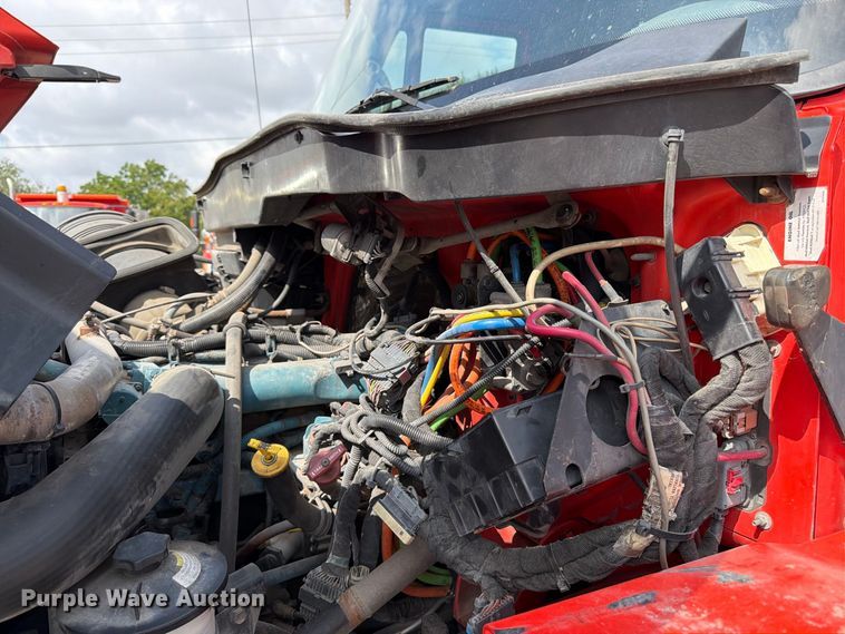 image for item DY3315 2007 International 7400 dump truck