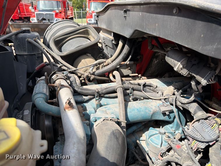 image for item DY3315 2007 International 7400 dump truck